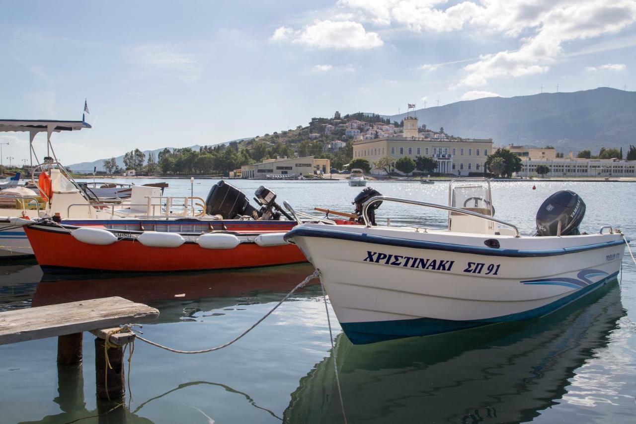 Kalavria Luxury Suites - Magnificent Sea View Of Poros Pórosz Kültér fotó