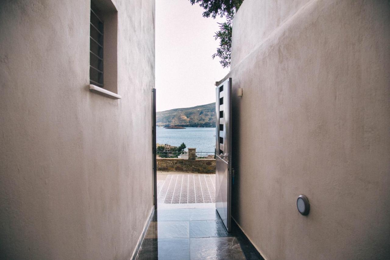 Kalavria Luxury Suites - Magnificent Sea View Of Poros Pórosz Kültér fotó